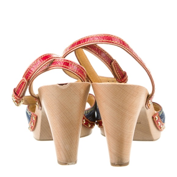 Animal Print Louis Vuitton Sandals - Picture 6 of 6